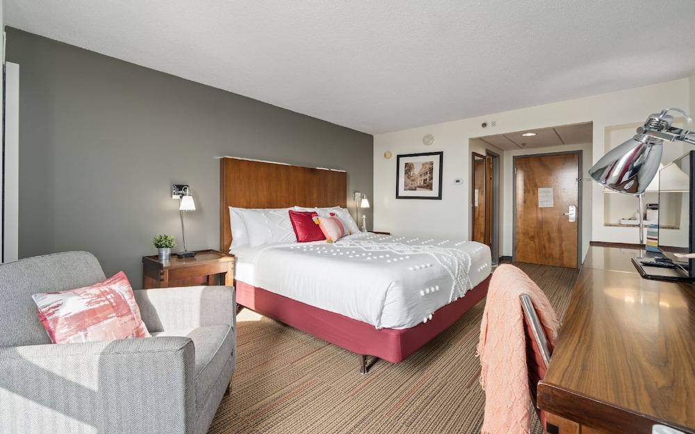Four Points by Sheraton Charlotte - photo 19