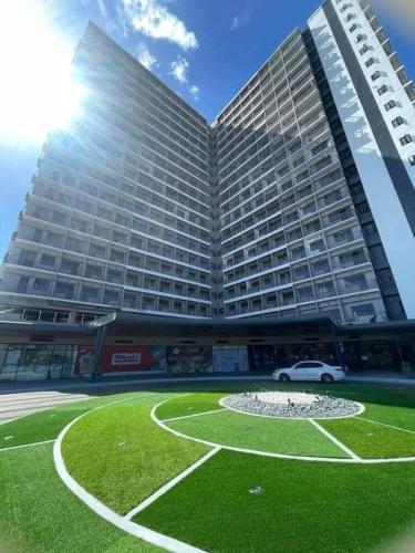 SMG Studio@Green2: Wi fi Netflix Swim & Relax — 4-Star Luxury Hotel in Cavite, Philippines