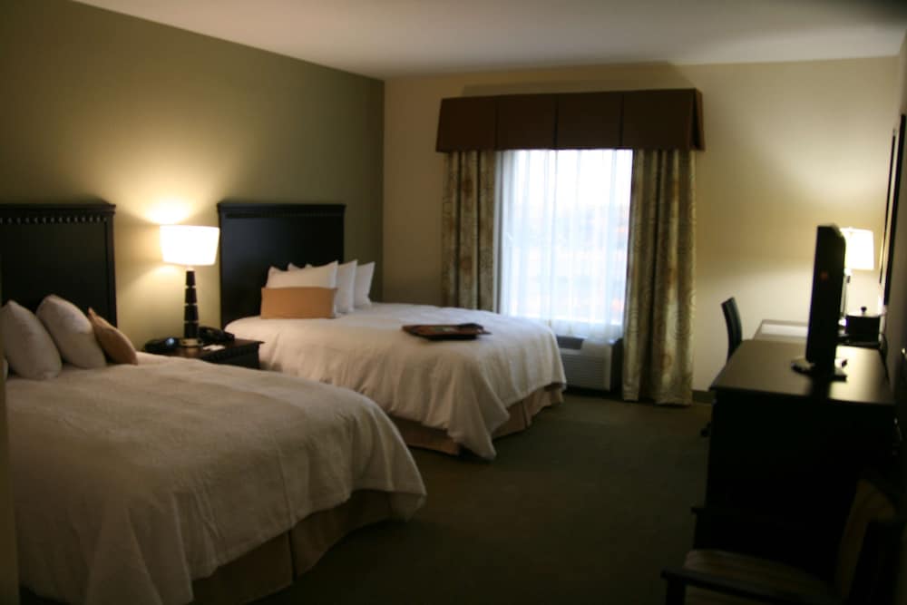 Hampton Inn La Grange - photo 9
