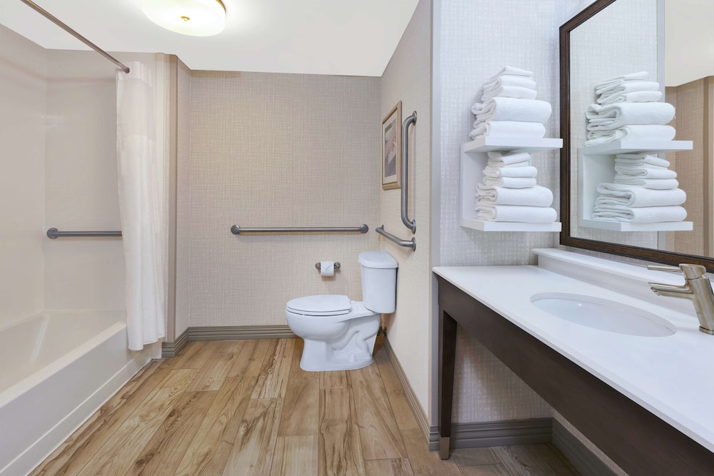Hampton Inn & Suites Wells Ogunquit - photo 47