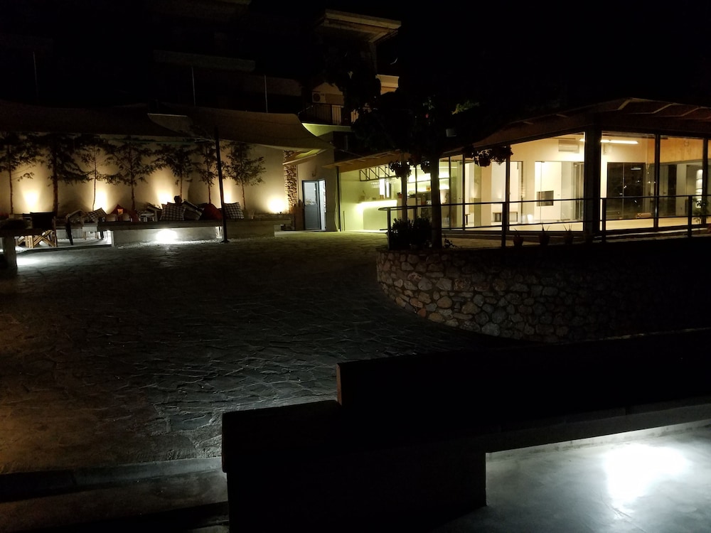 Evia Silence Boutique Hotel — Aliveri — photo 2