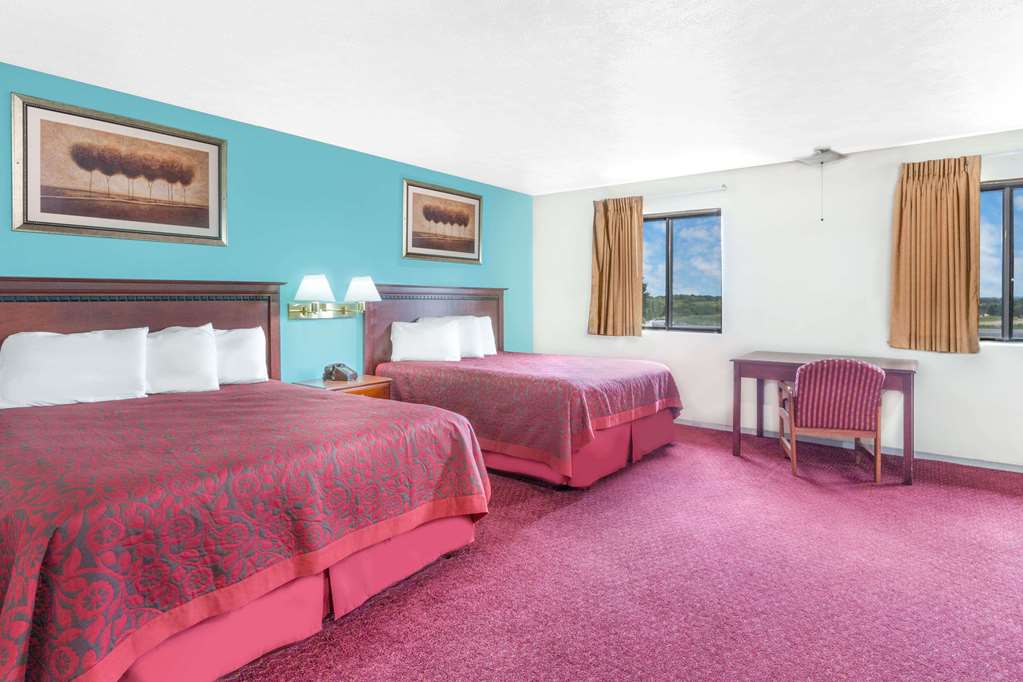 Days Inn by Wyndham Warrensburg - photo 6