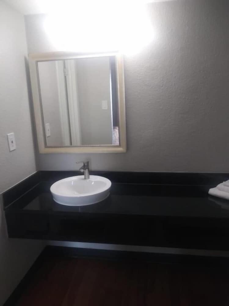 Drummers Inn - photo 4