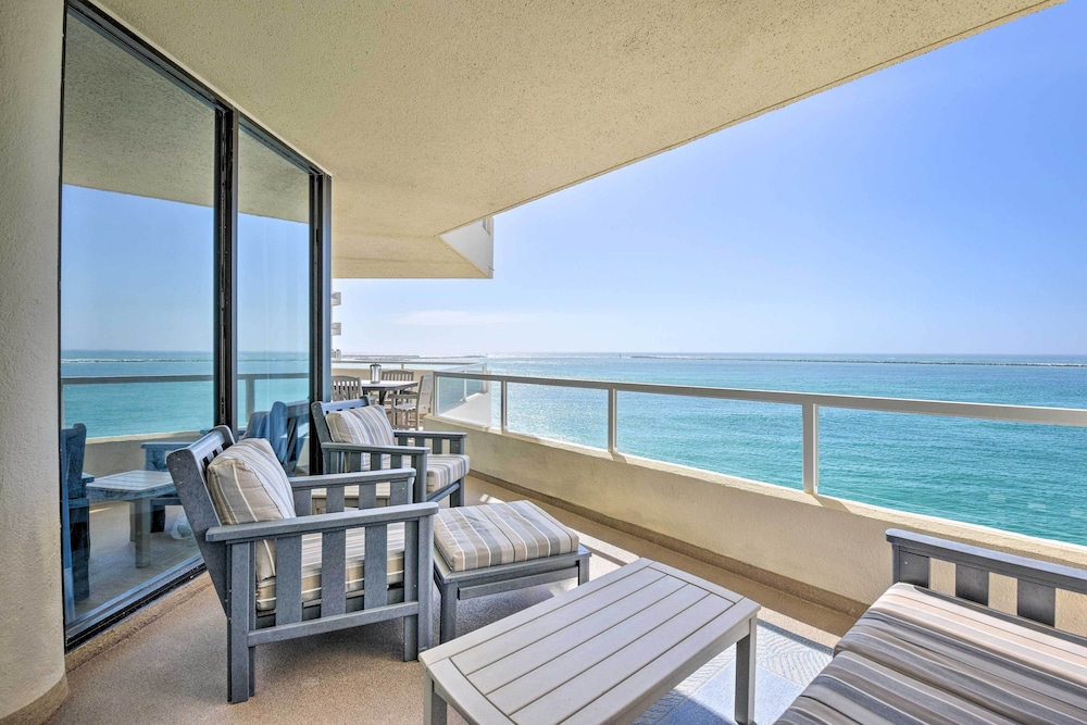 Gulf View Destin Condo with Resort Pool and Spa - featured photo