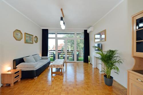Blackbird Apartment — 4-Star Luxury Hotel in Balatonfured, Hungary