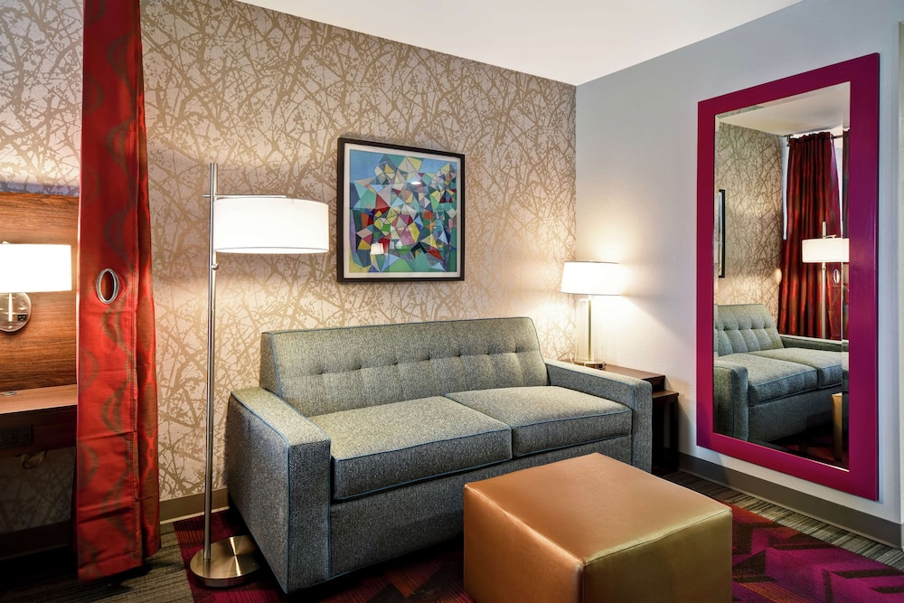 Home2 Suites by Hilton Walpole Foxboro - photo 16