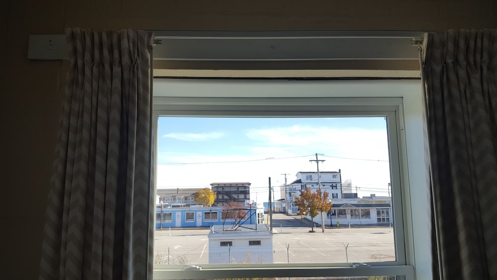 Seabreeze Motel - photo 25