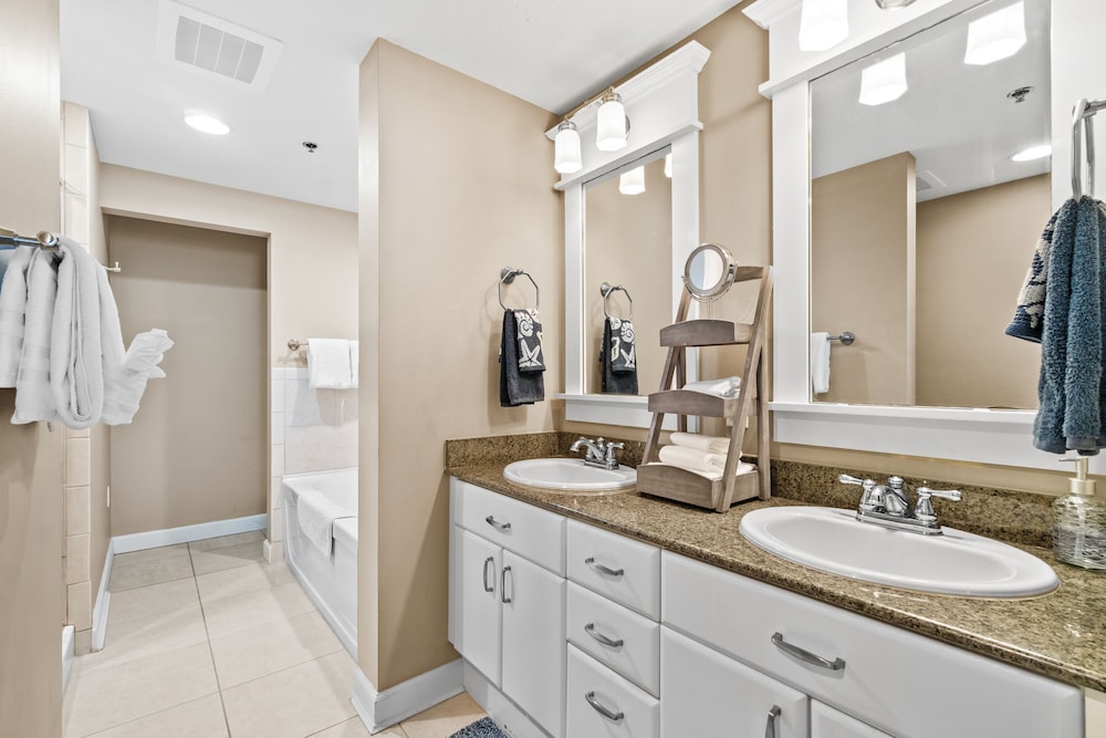 Grand Panama Beach Resort by Panhandle Getaways - photo 321