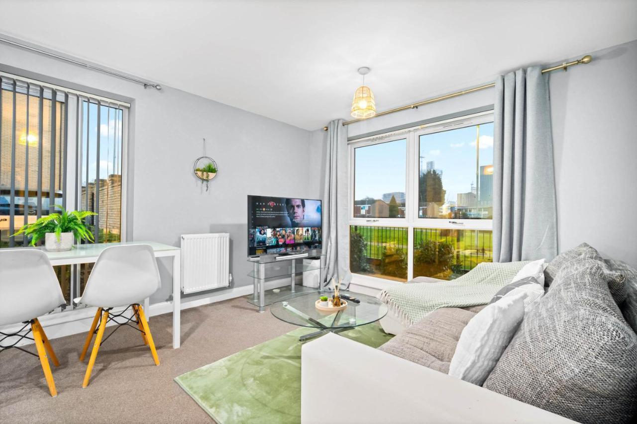 City Centre Apartment Secure Parking Netflix 2SL — 4-Star Luxury Hotel in Birmingham, United Kingdom