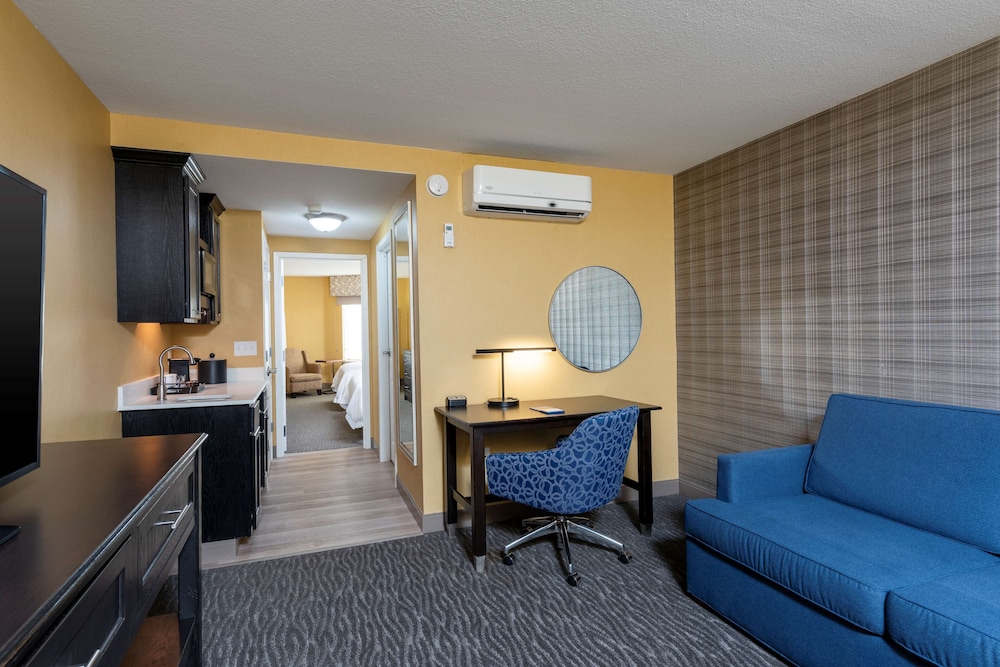 Hampton Inn Holland - photo 30