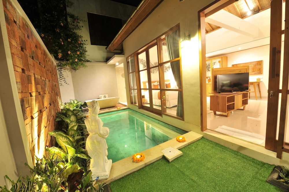 Maitri Villa — 4-Star Luxury Hotel in Ubud, Indonesia