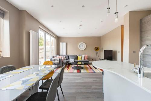 Luxury London Garden Flat — 4-Star Luxury Hotel in London, United Kingdom