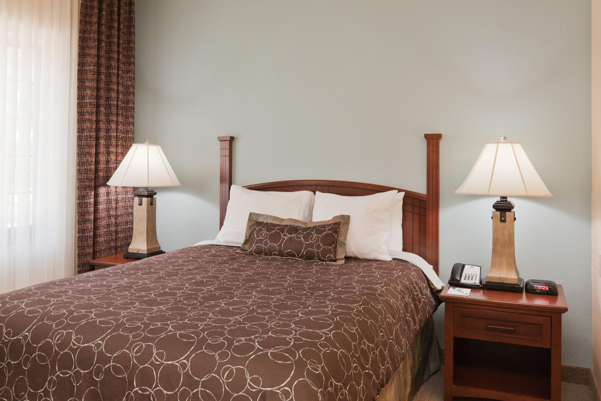 Staybridge Suites Lafayette Airport - photo 12