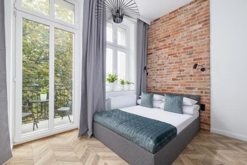 Kazimierz Apartment with Balcony Starowiślna 41 — 4-Star Luxury Hotel in Krakow, Poland