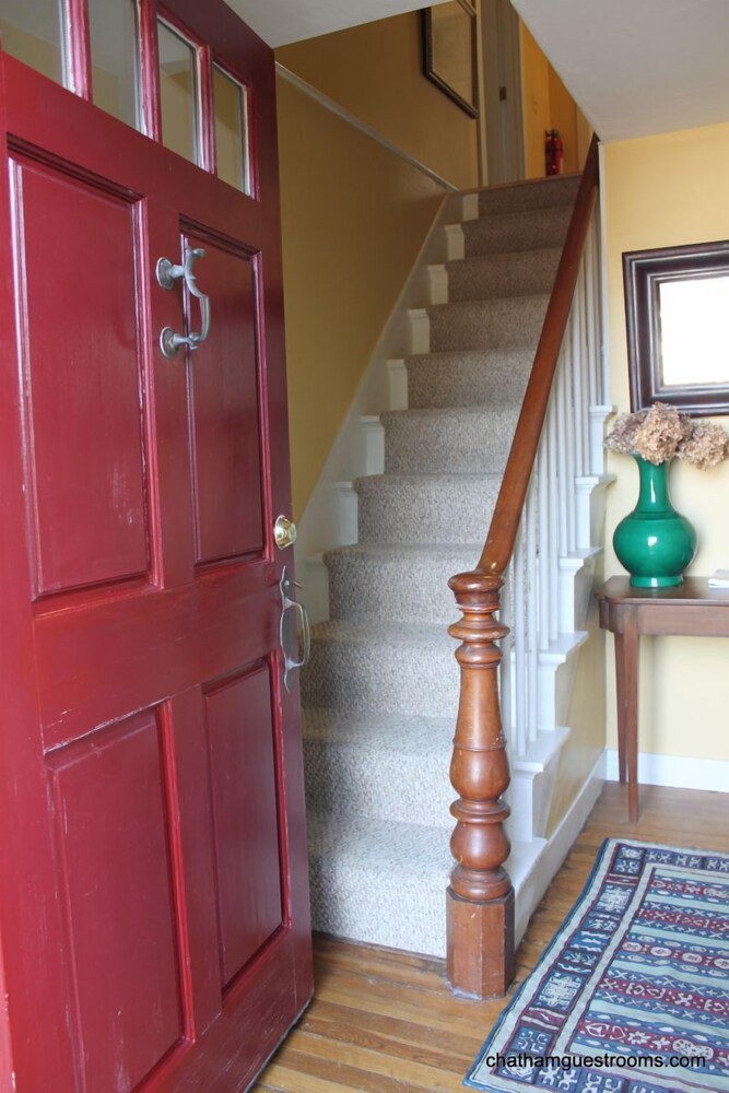 Chatham Guest Rooms - photo 4