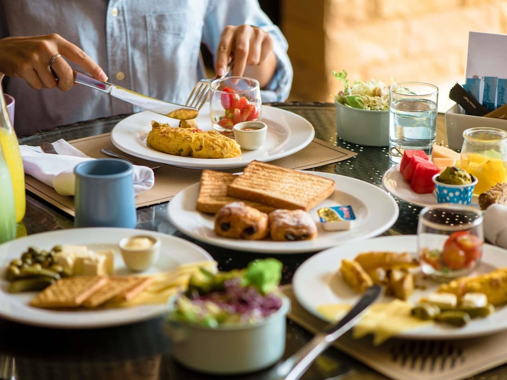 מזון ומשקאות