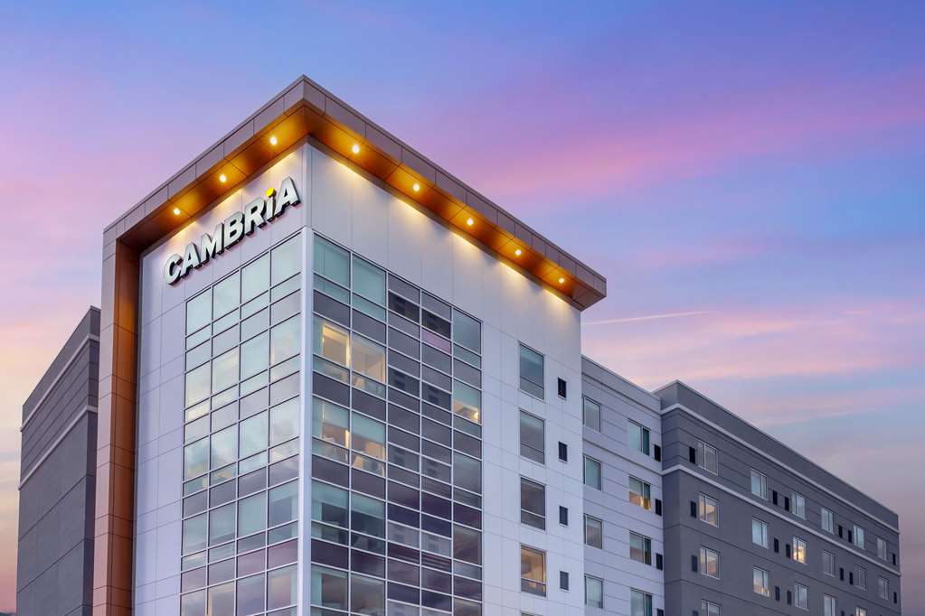 Cambria Hotel Niagara Falls - photo 10