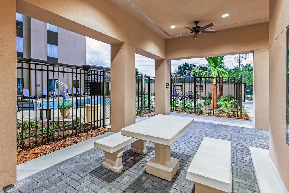 Hampton Inn & Suites Houston I 10 West Park Row - photo 31