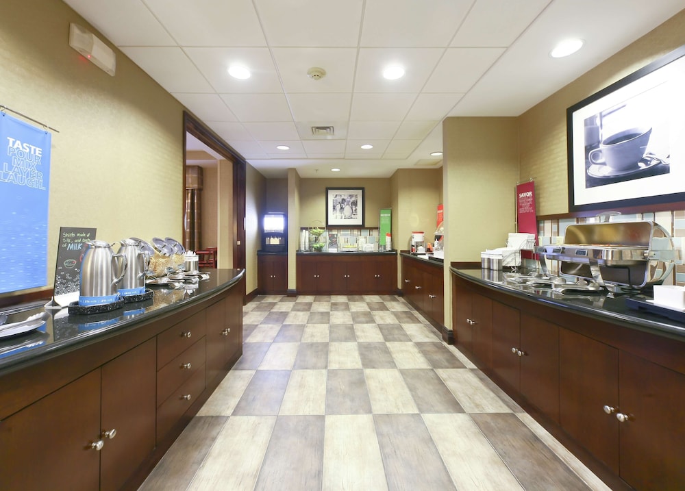 Hampton Inn North Brunswick New Brunswick - photo 31
