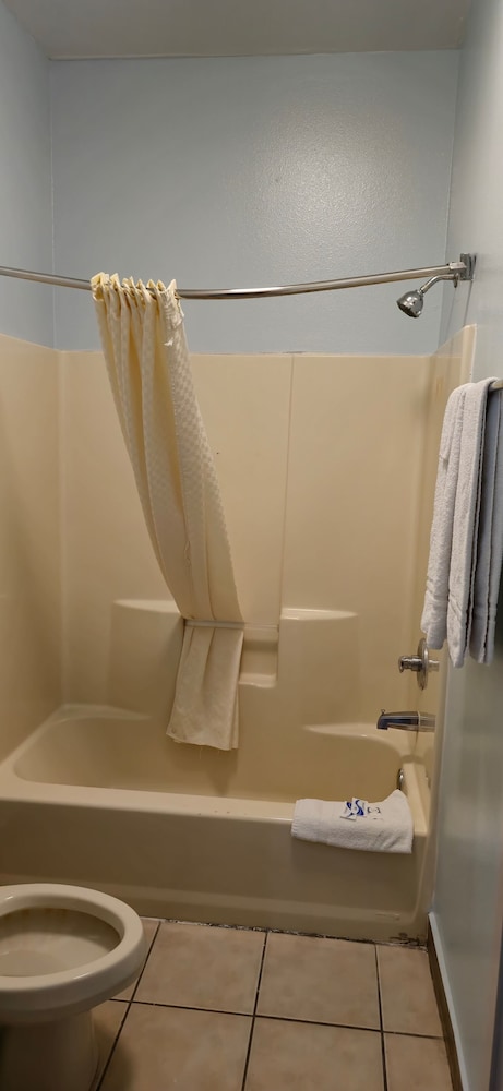 Texas Inn and Suites RGV - photo 34