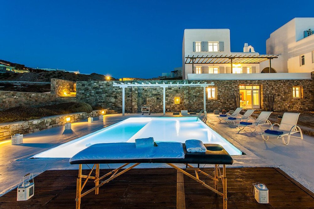 Villa Rafaella by Mykonos Pearls — 4-Star Luxury Hotel in Mykonos, Greece