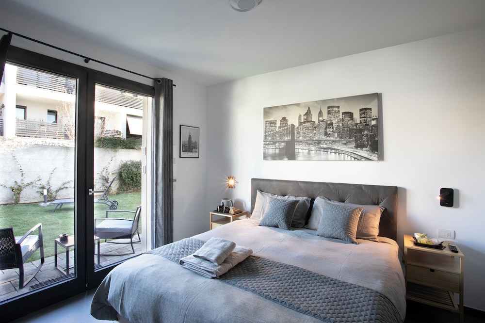 Villa Gio's — 4-Star Luxury Hotel in Monza, Italy