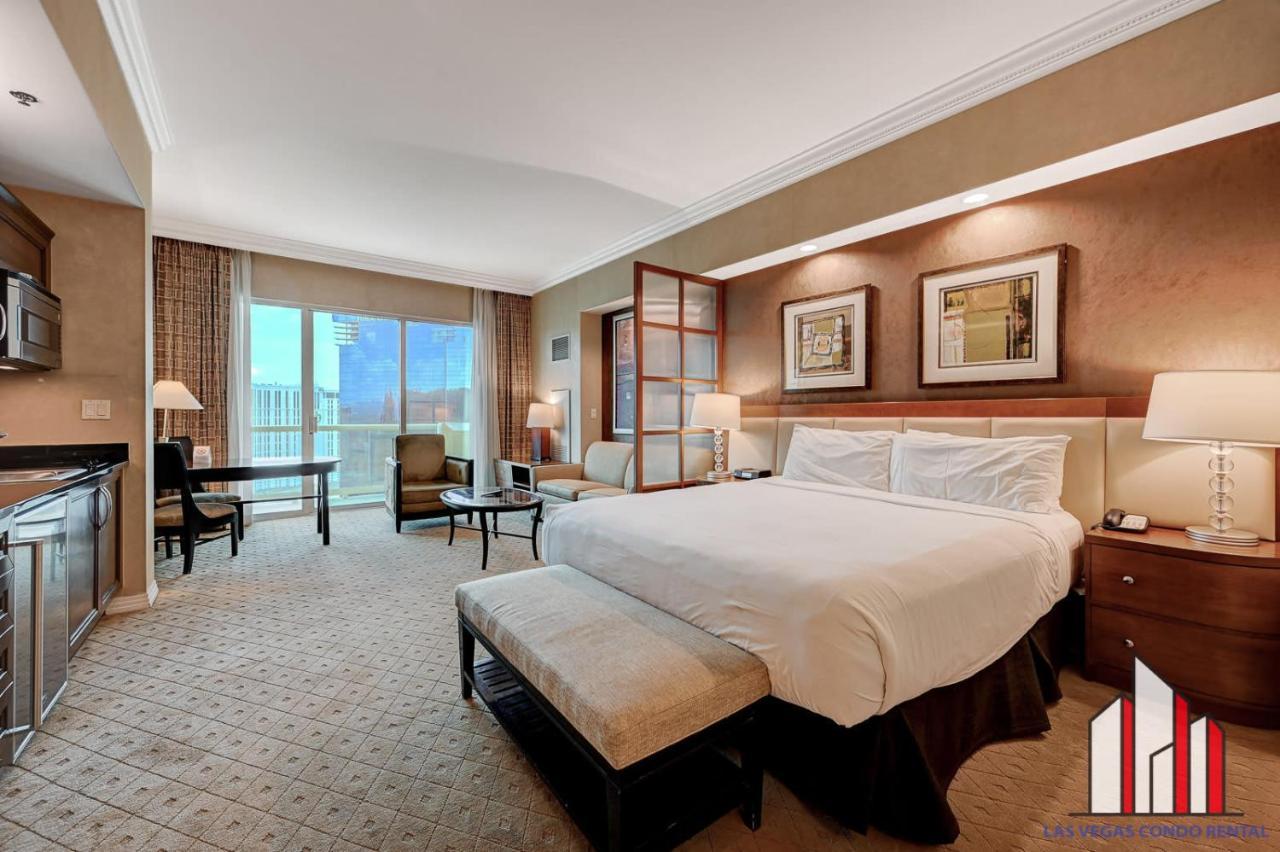 MGM Signature 29 617 Penthouse Studio F1 w Balcony