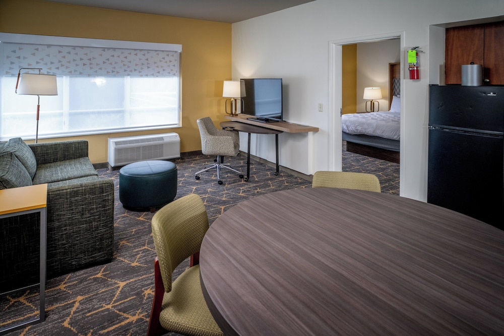 Holiday Inn Hotel & Suites Beckley by IHG - photo 6