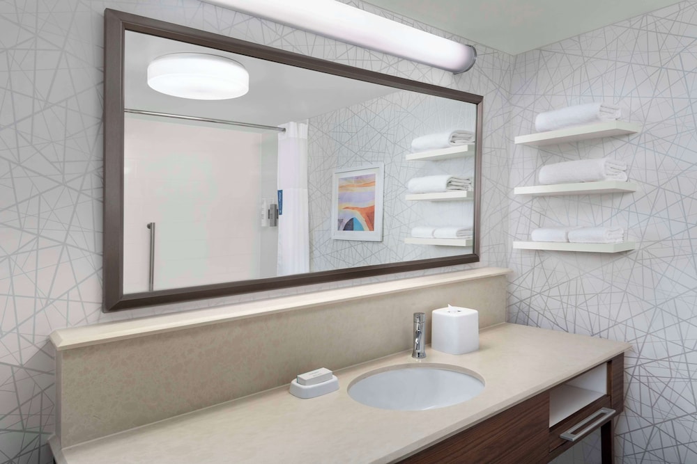 Hampton Inn & Suites Lake Mary At Colonial Townpark - photo 15