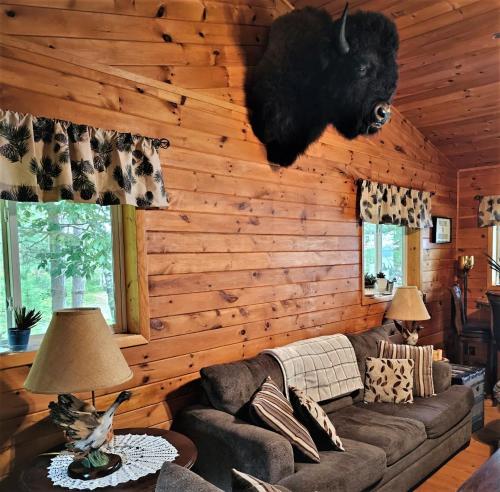 Butler's Bay Teal Lake 4 Bedroom Hotel Room by RedAwning - photo 25