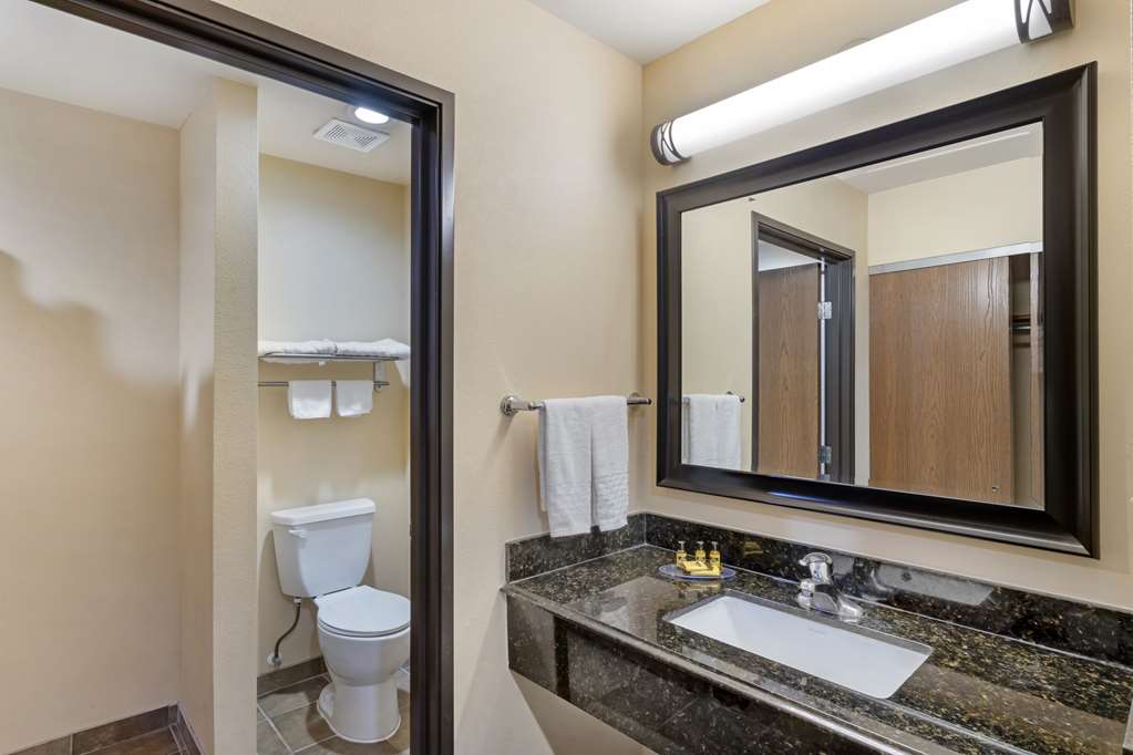 Best Western Plus Goliad Inn & Suites - photo 15