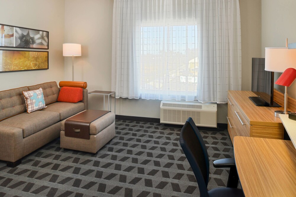 TownePlace Suites by Marriott Laplace - photo 8