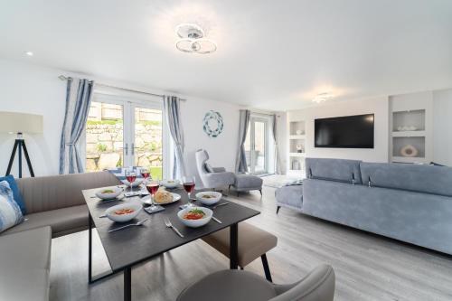 Tides - carbon neutral hotel in Unknown City