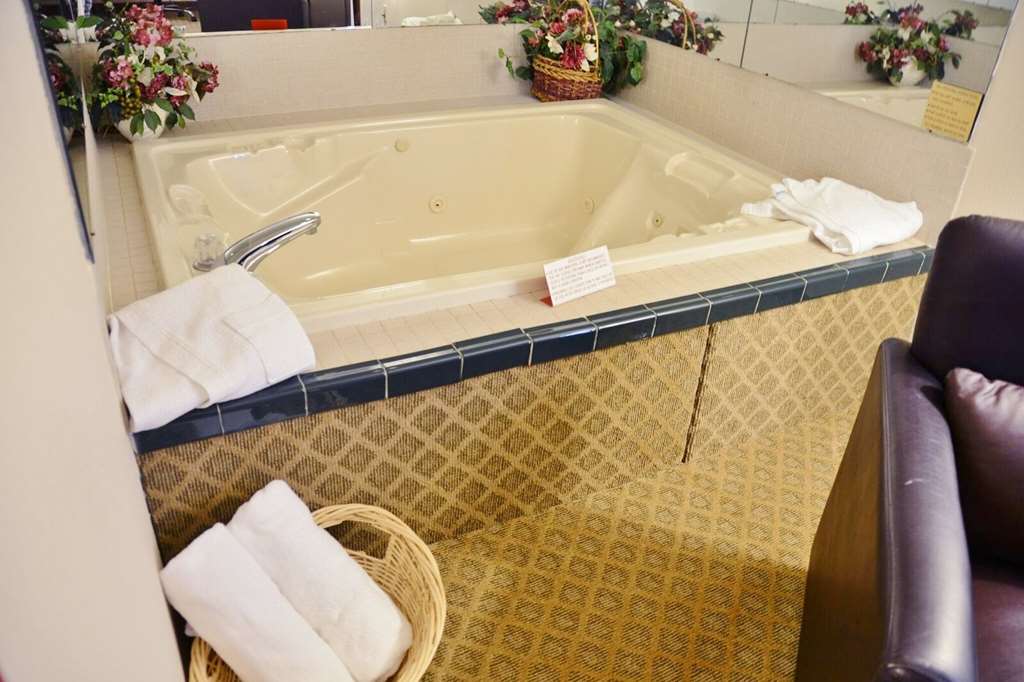 Country Hearth Inn & Suites Kenton - photo 22