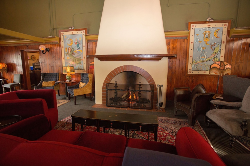 McMenamins Anderson School - photo 4