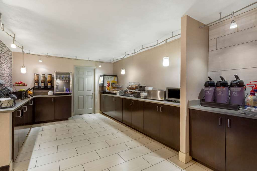La Quinta Inn by Wyndham Binghamton Johnson City - photo 39