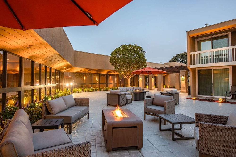 Holiday Inn Oxnard Ventura by IHG - photo 54