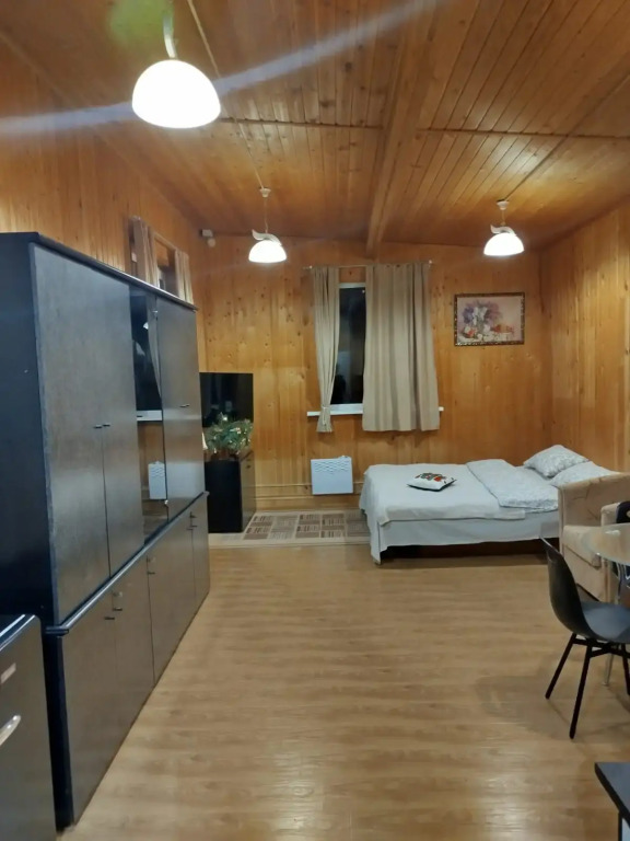 Uyutny Domik V Dvortsovom Sele Ostrov Guest House 21515240 — Ostrov