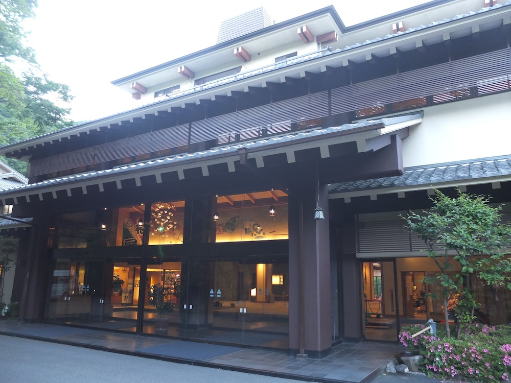 Kashiwaya - carbon neutral hotel in Nikko