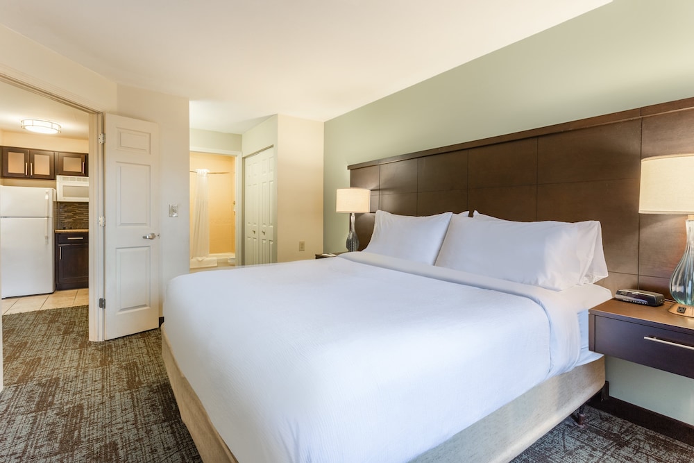 Staybridge Suites Davenport by IHG - photo 16
