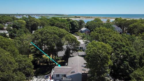 Walk to Bass River Beach Game Room — hotel in Yarmouth