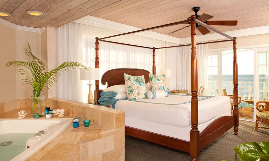 Ocean Key Resort A Noble House Resort - photo 30