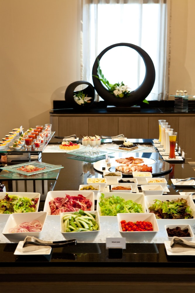 מזון ומשקאות