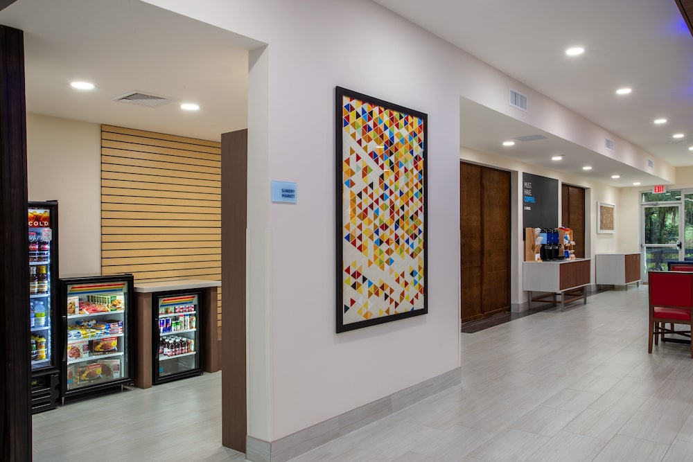 Holiday Inn Express & Suites Deland South by IHG - photo 23
