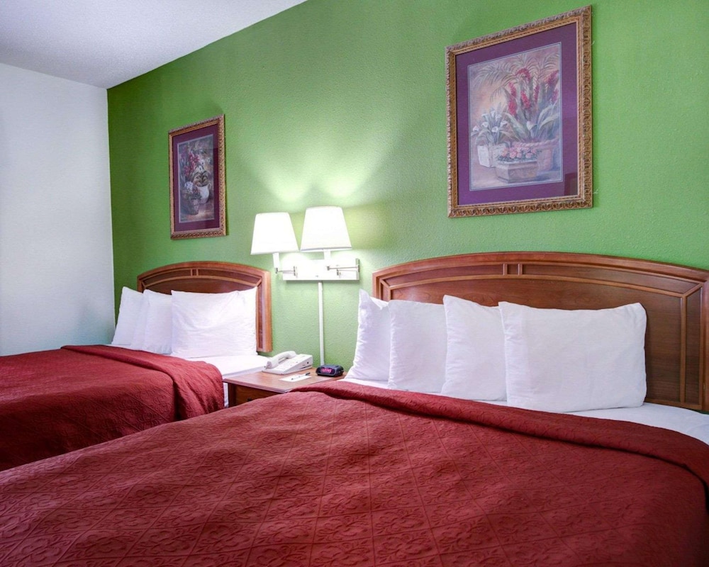 Quality Inn & Suites Airport - photo 27