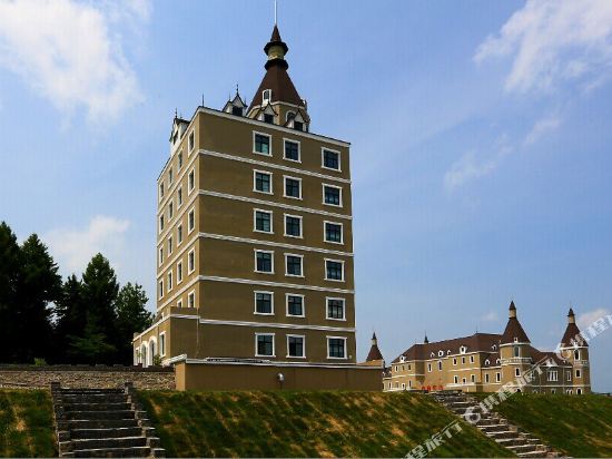 Yueju Zhuangyuan Jiubao Hotel — hotel near Yichun Lindu Airport