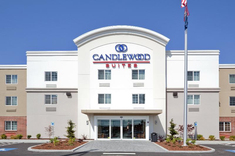 Candlewood Suites Lakewood in Lakewood, United States