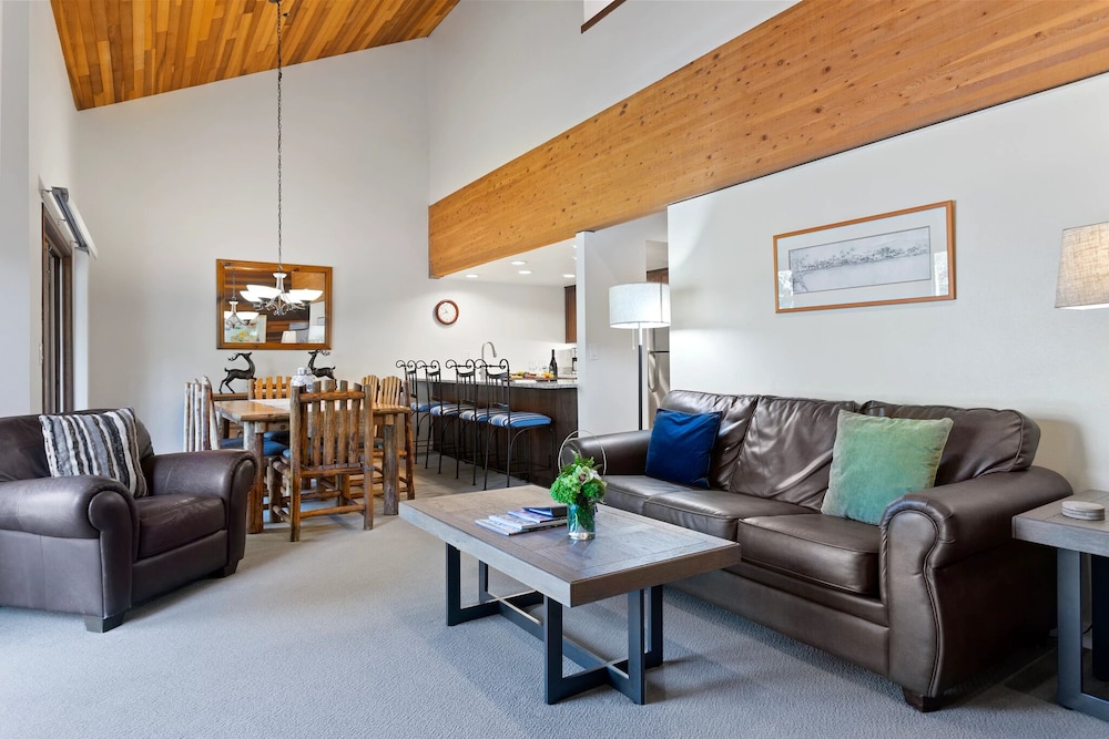 Abode at Lakeside - photo 14