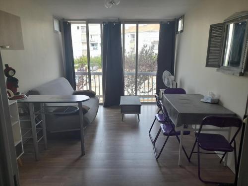 A 3 Minutes a Pied de la Plage in Le Grau-Du-Roi, France