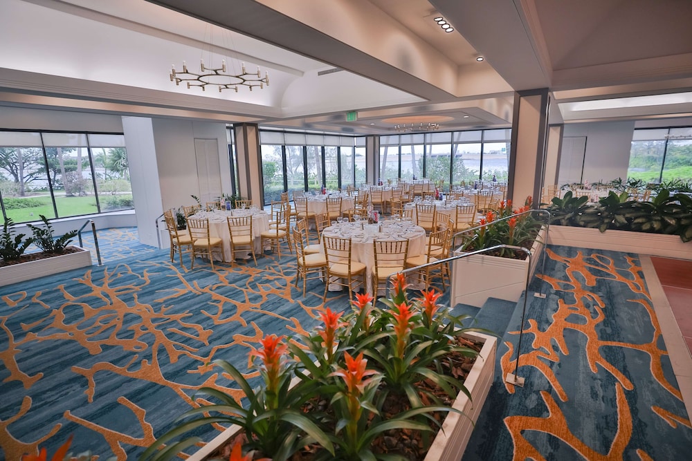 Hilton Miami Airport Blue Lagoon - photo 60